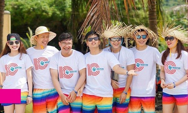 Đồng phục nhóm đi du lịch