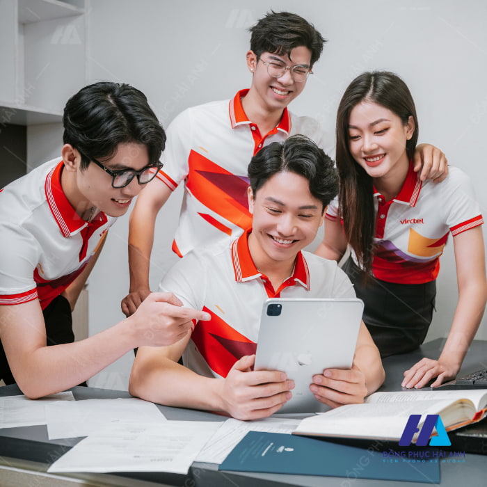 Làm đồng phục công ty