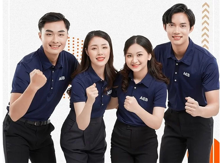 May đồng phục nhân viên
