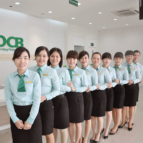 Sự Quyến Rũ và Tác Động Của Đồng Phục Công Sở