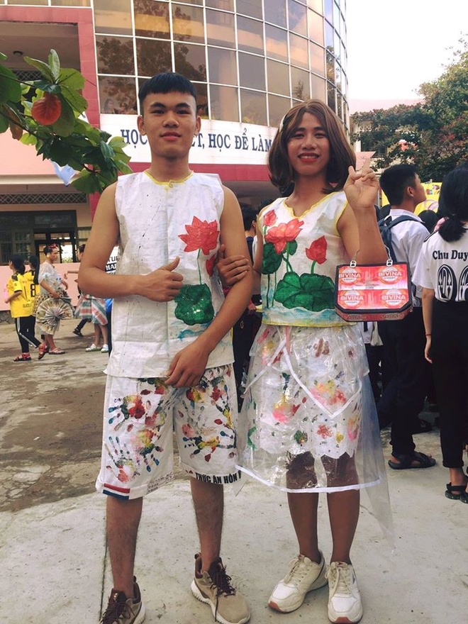 Thiết kế thời trang từ trang phục đã qua sử dụng - Biến hóa phong cách với sự sáng tạo