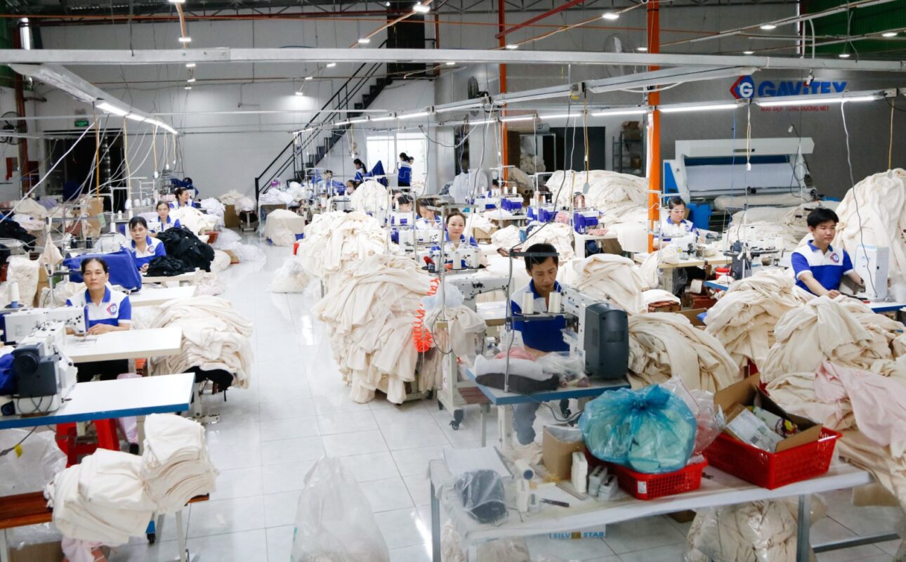 Xưởng may gia công quần áo Gavitex